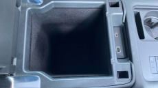 Land Rover Discovery 3.0 D300 R-Dynamic HSE 5dr Auto Diesel Station Wagon